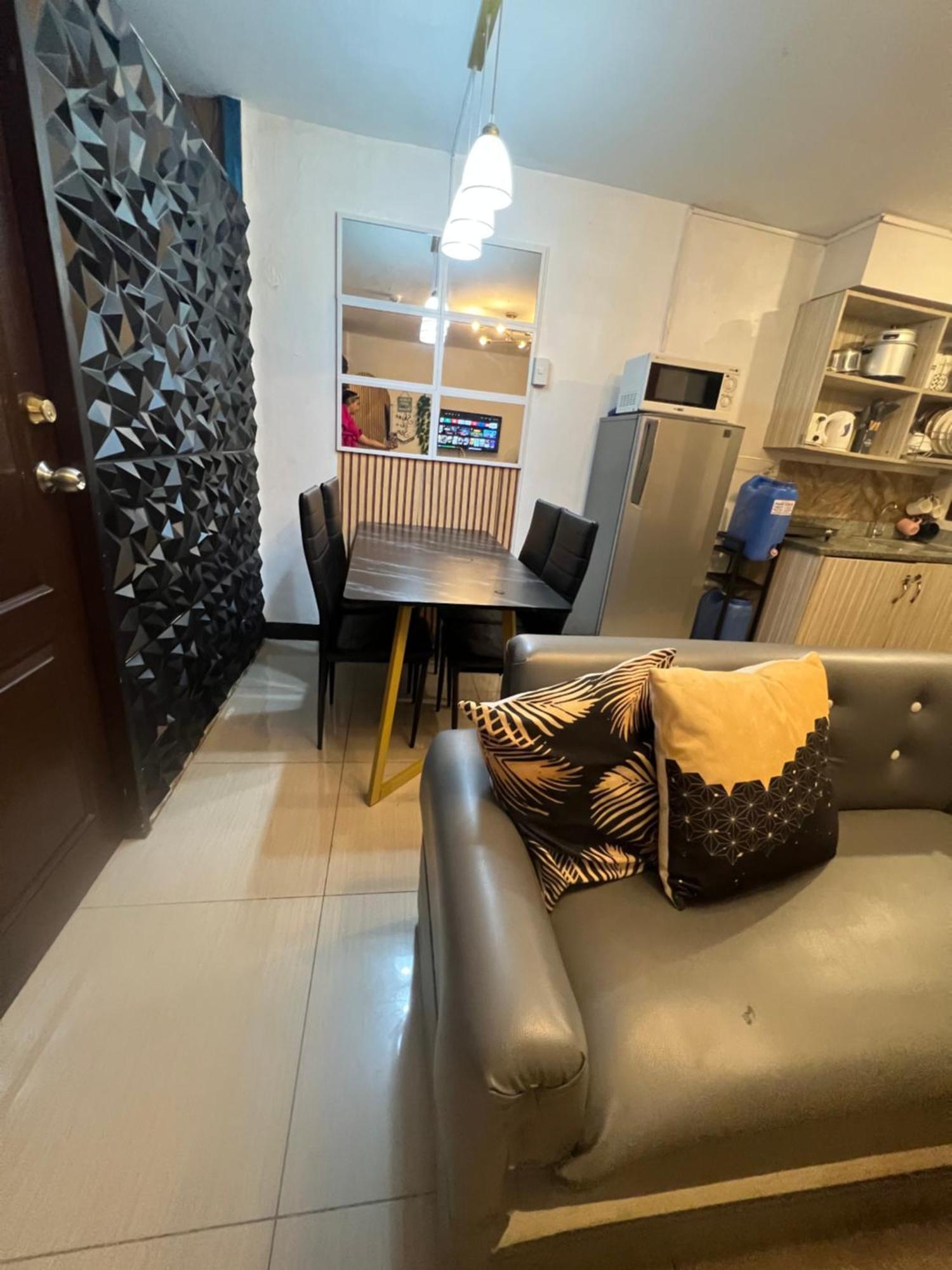 Imus Mamby Gray'S Place Balcony, Karaoke ,Wifi,Netflix &Kitchen المظهر الخارجي الصورة